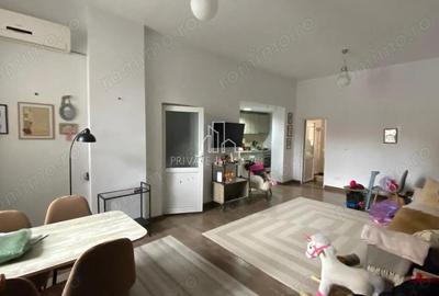 Apartament cu 3 camere decomandat în 7 Noiembrie - 2