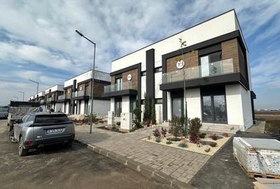 REV2005335 Vila cu panouri solare in complex rezidential - 3