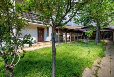 Casă cu 6 camere cu Teren 490 Mp în Eroii Revoluției - 1