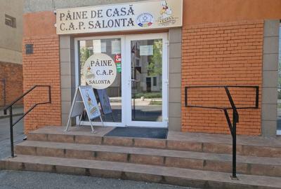 Spațiu comercial, de 18 mp, în Central - 4