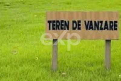 Teren de 400 mp, în Central