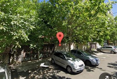 Spațiu comercial, de 310 mp, în Titan - 2