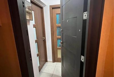 Inchiriez garsoniera - 2