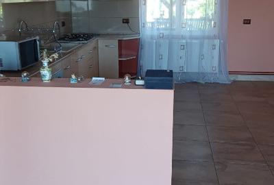 Casă cu 5 camere cu Teren 1600 Mp în Nădab - 12