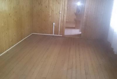 Casă cu 6 camere cu Teren 500 Mp în Moșnița Veche - 9