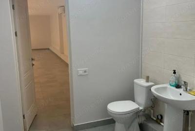 Spațiu comercial, de 70 mp, în P-ța Universității