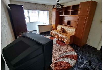 Apartament 3 camere de vanzare, zona Racadau - 6