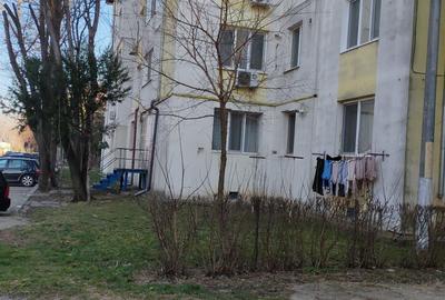 Apartament cu 3 camere decomandat în Central - 1