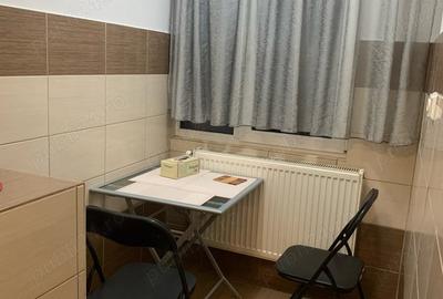 Garsonieră decomandată în Gorjului