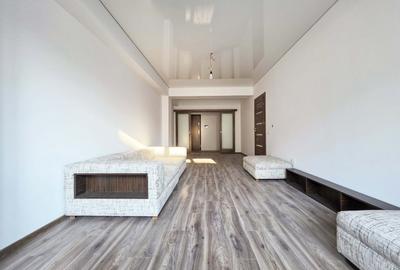 Apartament cu 3 camere semidecomandat în P-ța Ovidiu - 2