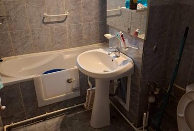 Poarta 6-apartament 3 camere, decomandate, cu  3 balcoane, etaj 1 - 6