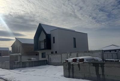 Casă cu 4 camere în Cristian - 3