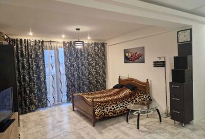 Garsonieră decomandată în Central - 1