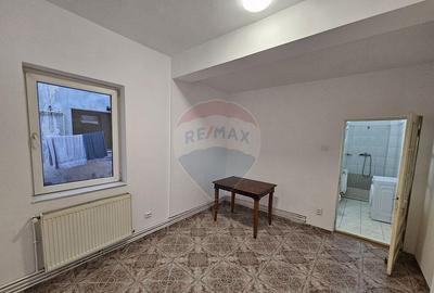 Apartament 2 camere in Vila + magazie 8 mp - sector1 - 16
