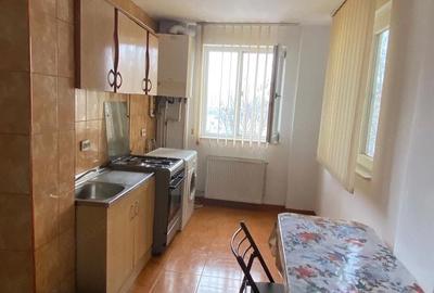 Apartament cu 2 camere decomandat în Traian - 2