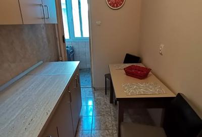 Apartament cu 2 camere decomandat, mobilat în Ștrand