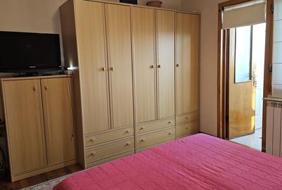 Vlad Tepes, Cuza Voda, proprietar vand 3 camere decomandat 82 mp, 2 bai, ct - 5