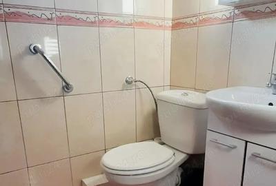 Casă cu 6 camere în Matca - 2