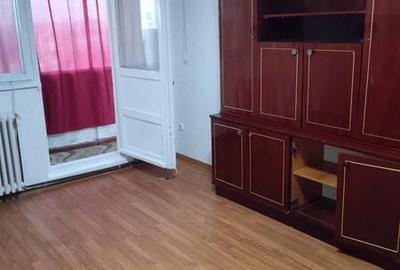 Apartament cu 3 camere în Central - 1