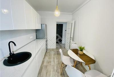 Apartament de inchiriat in Sibiu - 2 camere si 2 balcoane - Nou - 4