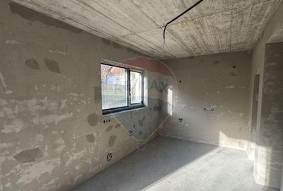 VILA NOUA DE VANZARE in zona Parcul Mare (Regina Maria) - 13