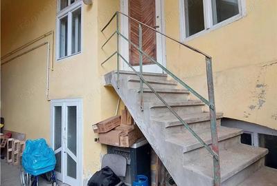 Casă cu 3 camere cu Teren 167 Mp în Central - 14