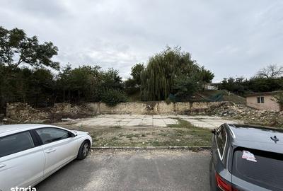 Teren de 466 mp, în Central