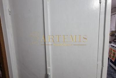 Apartament de 3 camere, decomandat, 64  mp., zona Decebal. - 10