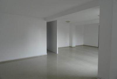 Casă individuală cu 14 camere cu Canalizare în Unirii - 4