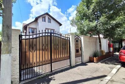 Casă individuală cu 8 camere cu Canalizare în Central - 25