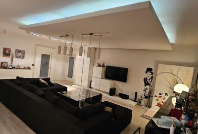 Spatiu comercial 440mp parter+ apartament 236mp + terase , etaj - 3