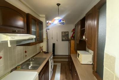 Vanzare apartament 3 camere Etaj 1 Tractorul Brasov - 13