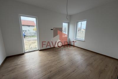 Duplex cu 3 camere cu Teren 269 Mp în Ianova - 5