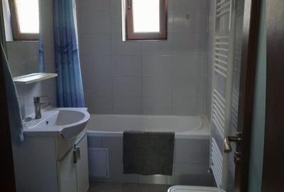 Apartament 2 camere  de inchiriat, zona Dobrogea, Termen lung - 8