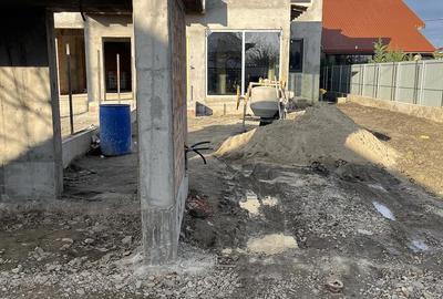 Casă cu Teren 250 Mp în Central - 11