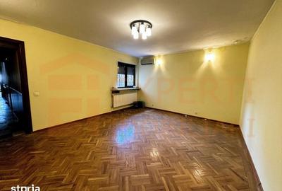 Casă cu 8 camere cu Canalizare în 13 Septembrie - 11