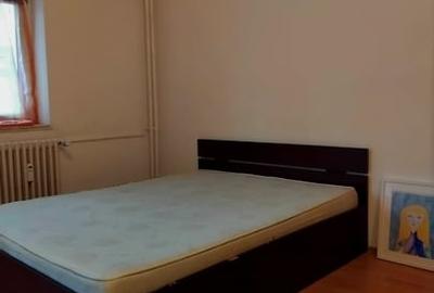 Garsonieră decomandată în Decebal - 1