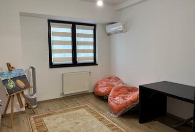 Apartament cu 4 camere semidecomandat în Pipera - 1