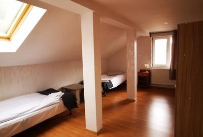 Apartament pe 2 niveluri -Central Sinaia - 11