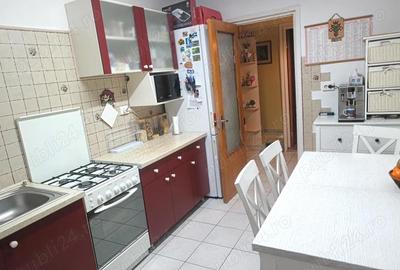 Apartament cu 5 camere decomandat în Aurel Vlaicu - 10