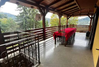 Casă cu 12 camere cu Teren 530 Mp în Colibița - 10