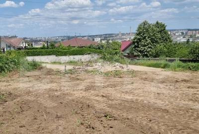 Teren de 719 mp, în Bucium