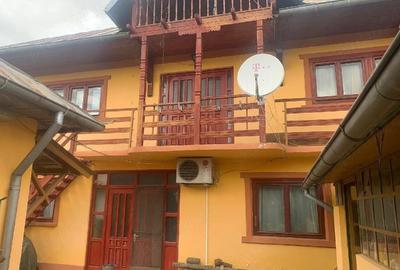Casă cu 2 camere cu Teren 810 Mp în Central - 10