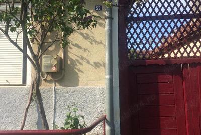 Casă cu 3 camere în Central - 1