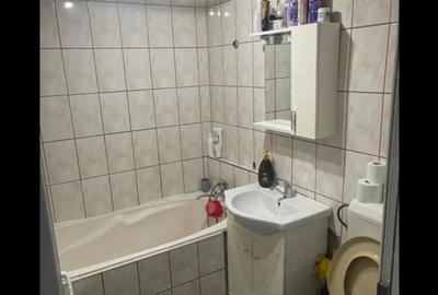 Inchiriez apartament - 3