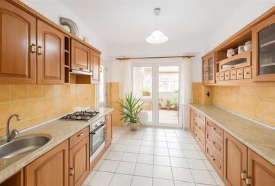 Apartament cu 4 camere decomandat în Bâlc - 4