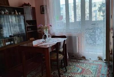 Apartament cu 3 camere etaj intermediar, zona Grivitei, Brasov - 3