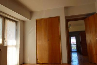 Apartament cu 2 camere semidecomandat în Roata de Jos - 3