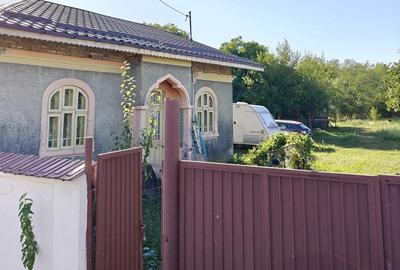 Casa in curs de renovare+ teren generos - 1