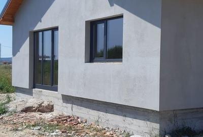 Casă cu 3 camere în Central - 1